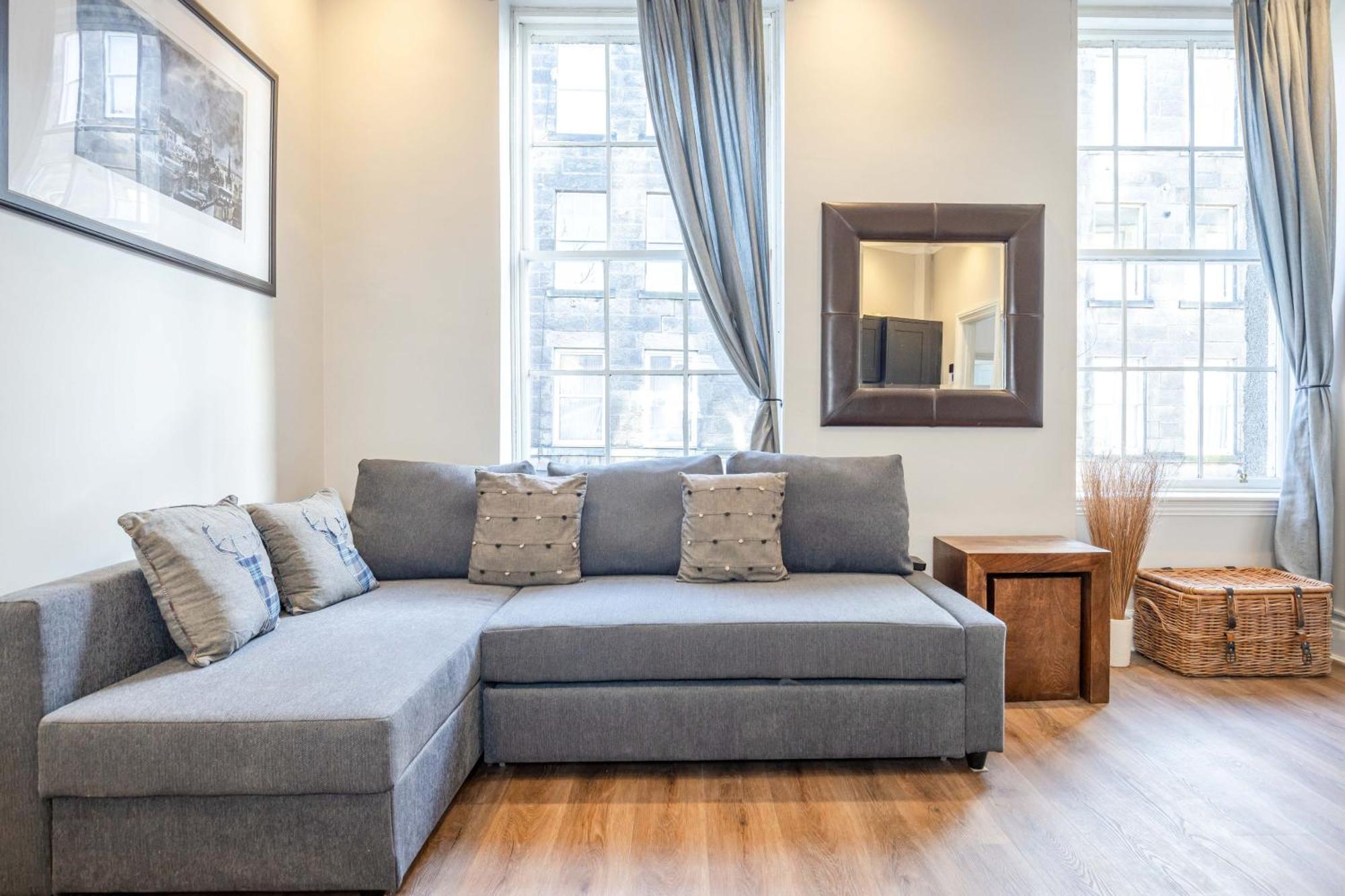 Traditional 3 Bedroom Quiet Duplex Flat By High St, Trams And Buses - Just 1-5 Miles To Centre Единбург Екстер'єр фото